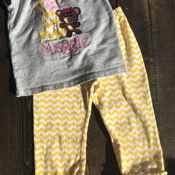 “Maggie” Outfit 12 mo Yellow Chevron & Gray Shirt - Picture 4 of 4